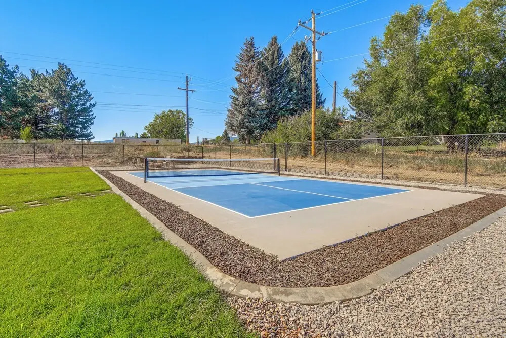 1 Mi to Pools: Chic Lava Hot Springs Home