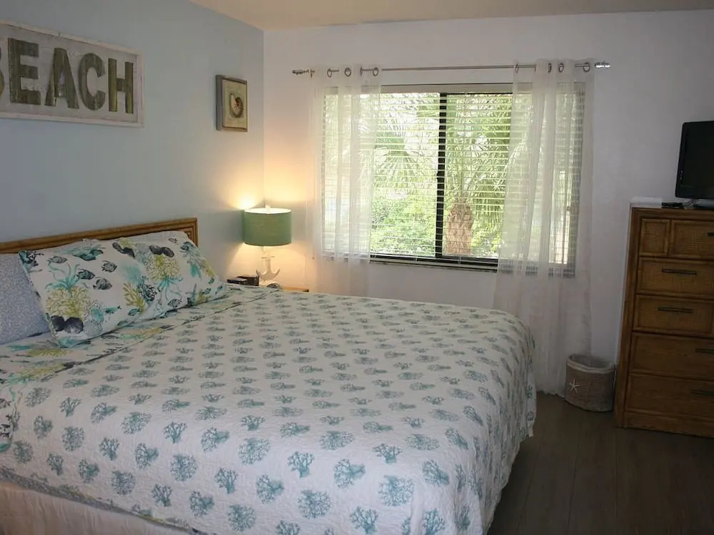 Cove II 138F 2 Bedroom Condo By Midnight Cove II