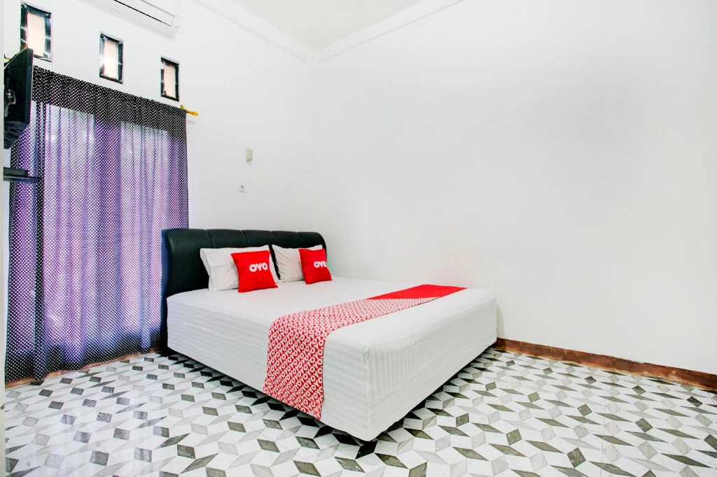 OYO 3748 Rn Syariah Guest House