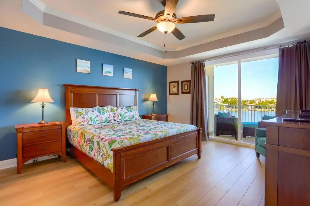 304 Bay Harbor