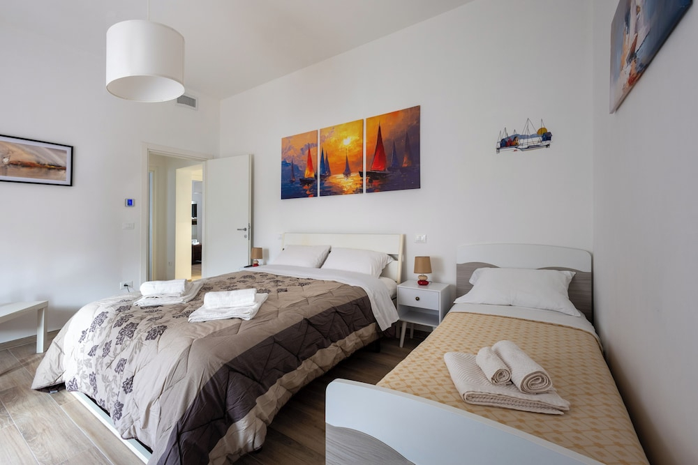 Nadia Flat - 10 minutes from the beach