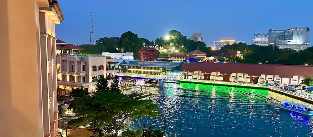 Casa del Rio Residences