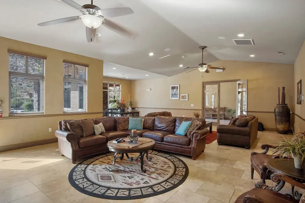 Touch of Class Stunning 5 Bdr!