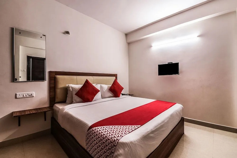 OYO 16469 Pramukh Hotels