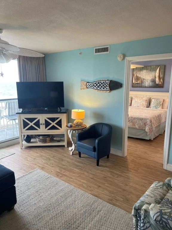 Pelican Beach 0615 2 Bedroom Condo by Pelican Beach Management