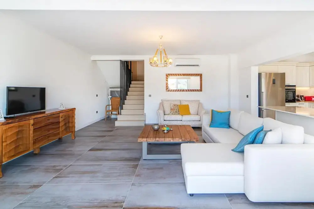 Villa w Pool Garden Patio 1 min to Beach in Bodrum