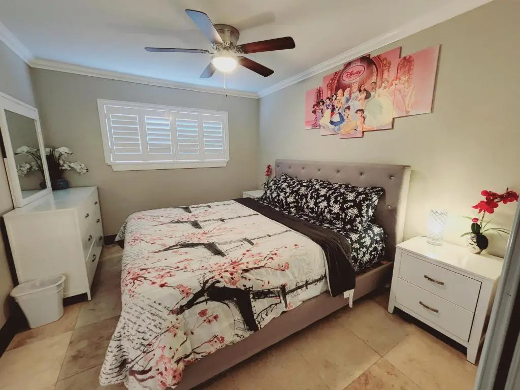 4 MINUTES To BEACH VACATION PLACE