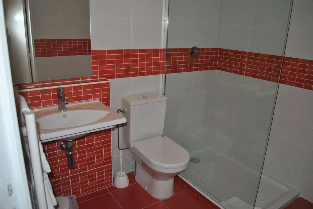 Hotel Martinez Grenay