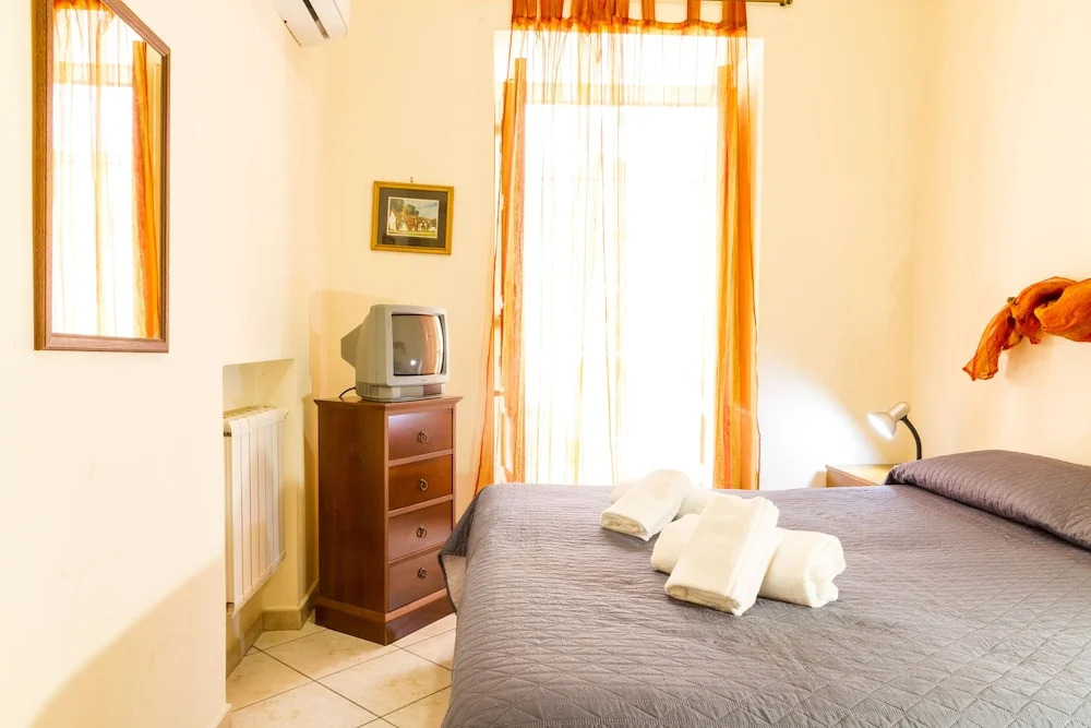 Rosa Apartment