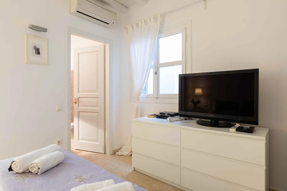 Modern Cycladic Style Villa Xara