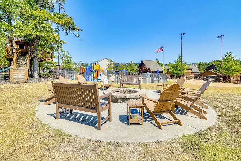 Table Rock Lake Home W/ Boat Slip, Near 76 Strip!