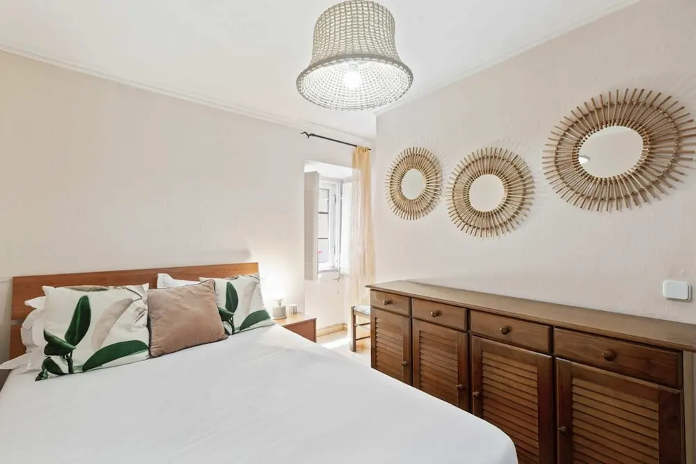 Portuguese Design 1 Bedroom Apartment in the Heart of Lisbon
