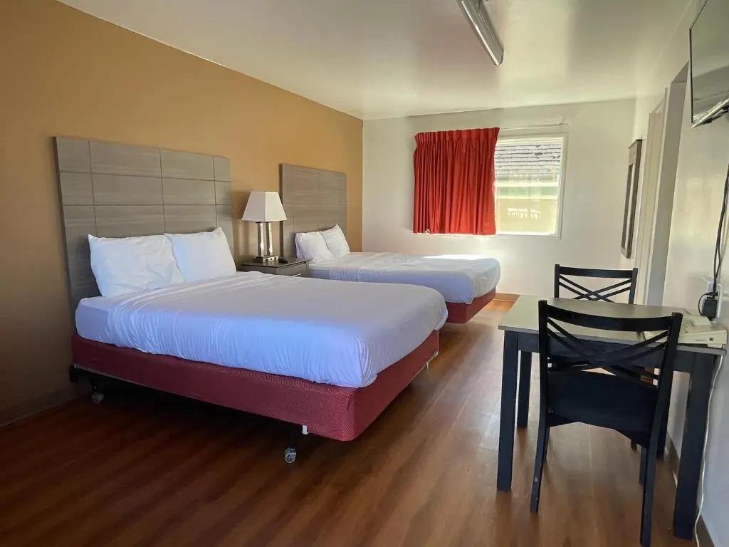 Kalama Hotel