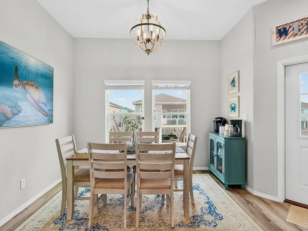 Turtle Cove 3 Bedroom Home by RedAwning