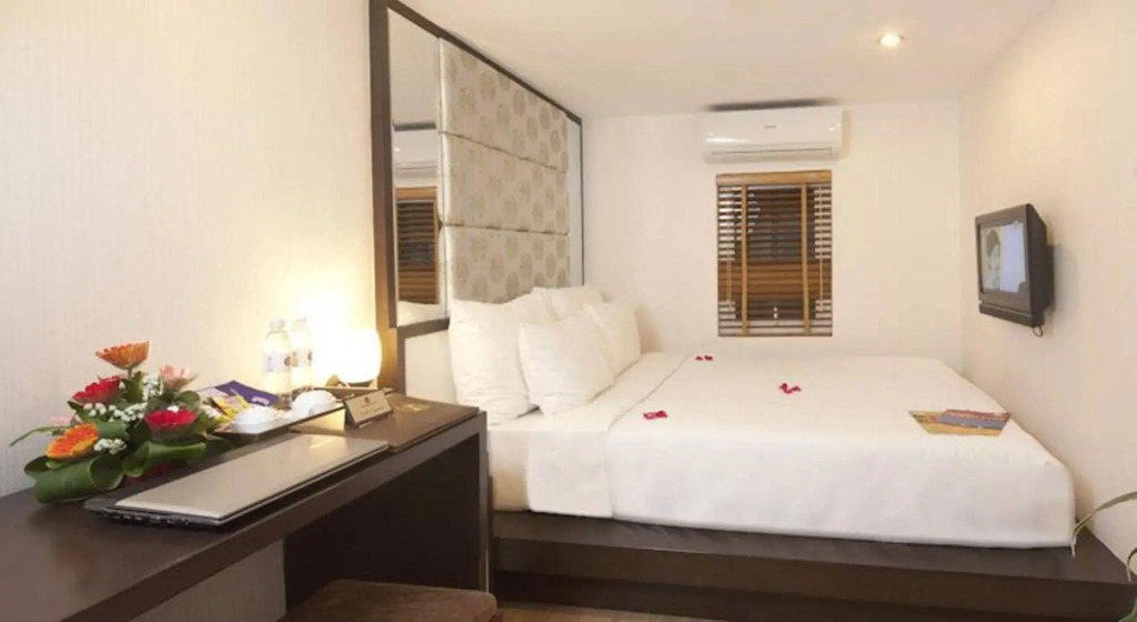 Rising Dragon Villa Hotel