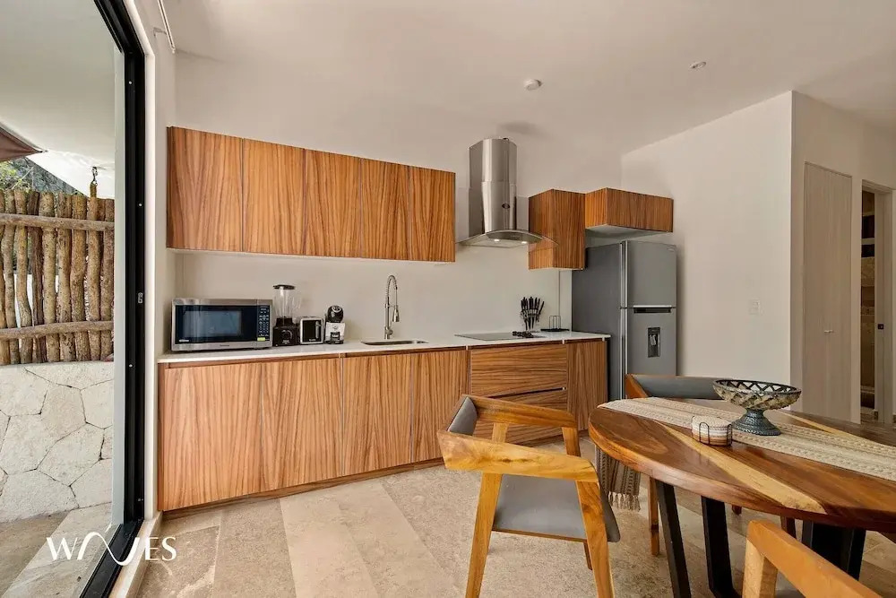 Great Located 1 Bedroom With Private Pool and Gym