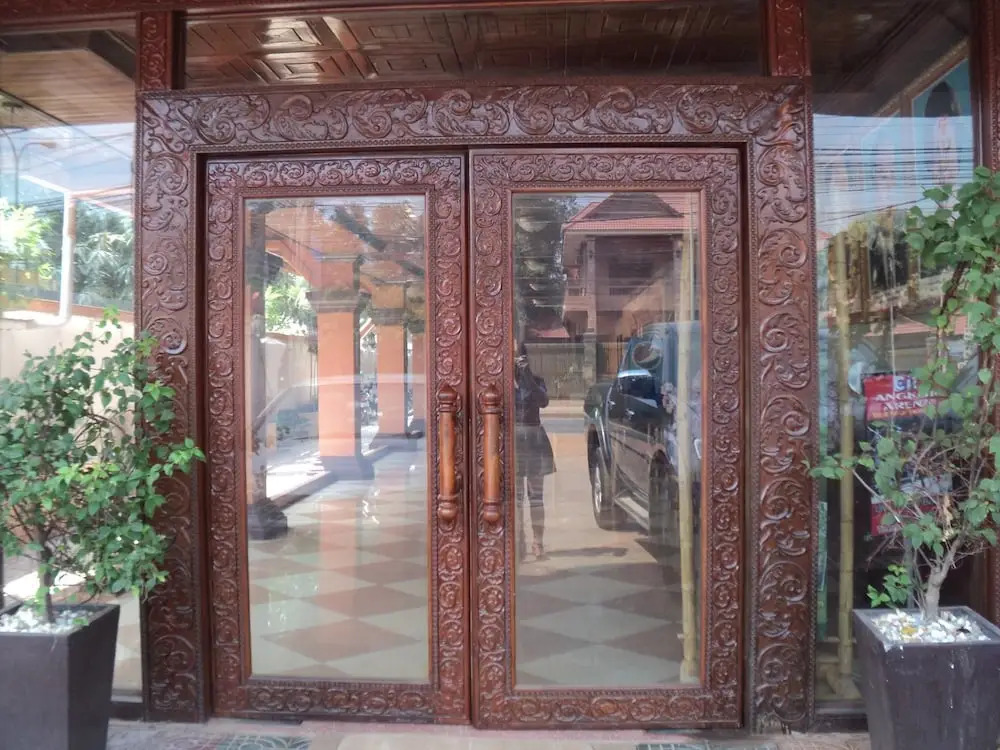 Moha Mean Hotel