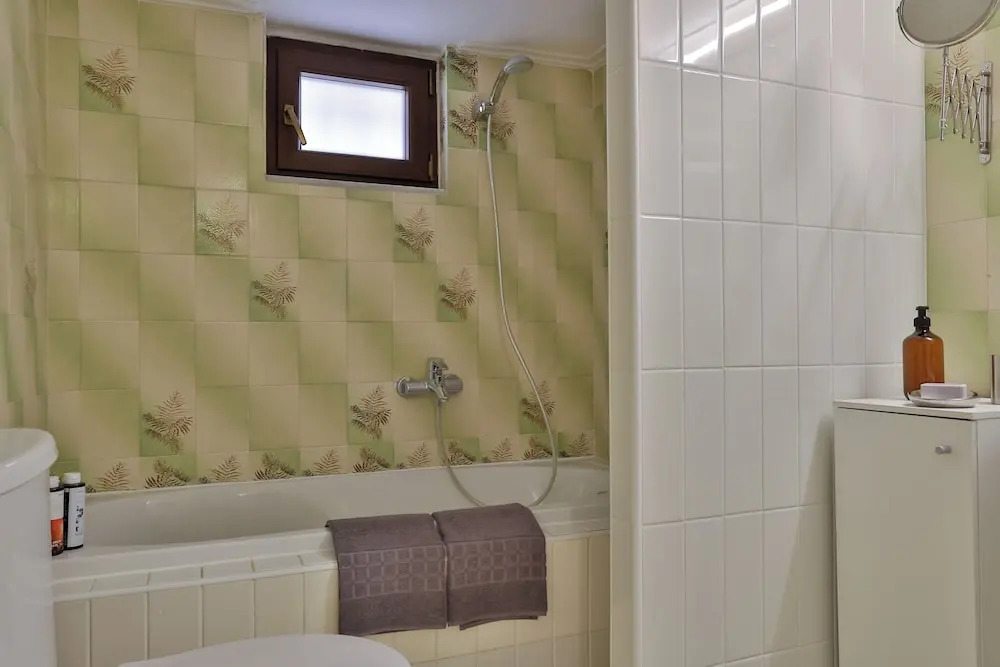 Οlives and Vines Retreat Villa