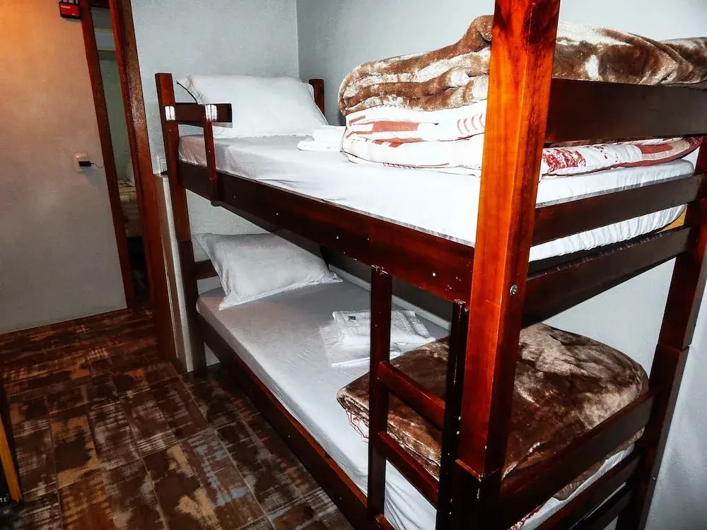 Gramado Suites Residence possui 5 quartos e 5 banheiros