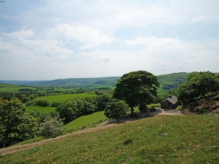 Holiday Home Uwch y Foel