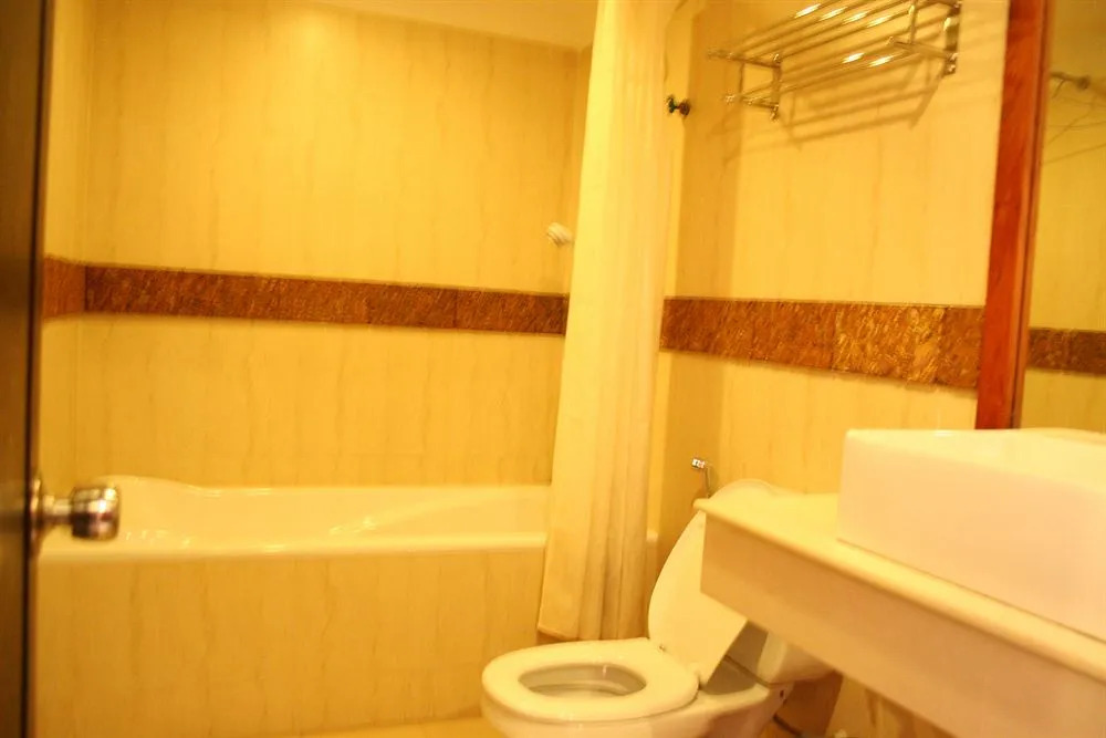 Skyway Hotel