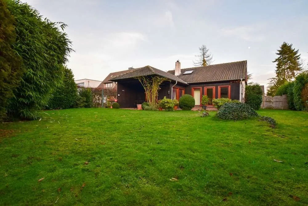 Tolstov-Hotels Beautiful Villa with Big Garden