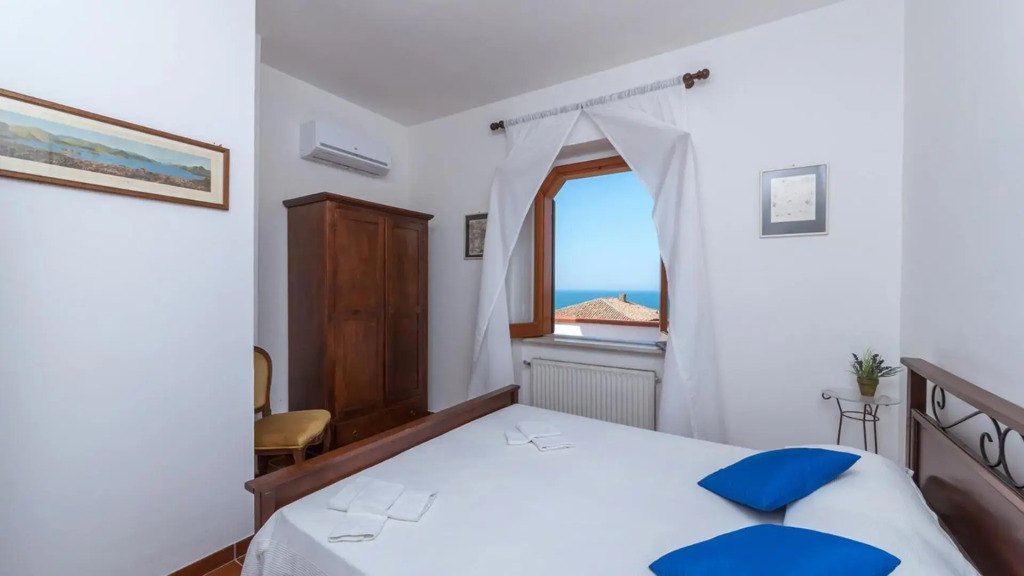 RIPARI DI GIOBBE 6&2, Emma Villas