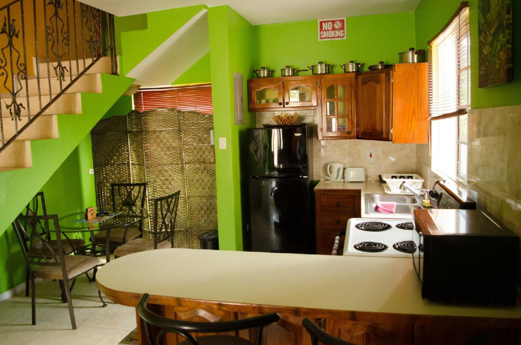 4 BR Villa close to Golf Club - Montego Bay - PRJ 1239