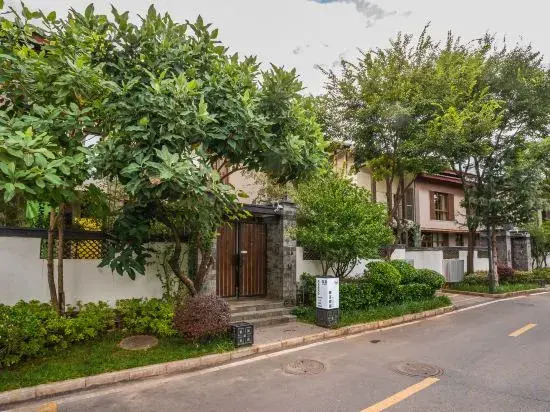 Lijiang YOLO  Courtyard Villa of Snow Mountain
