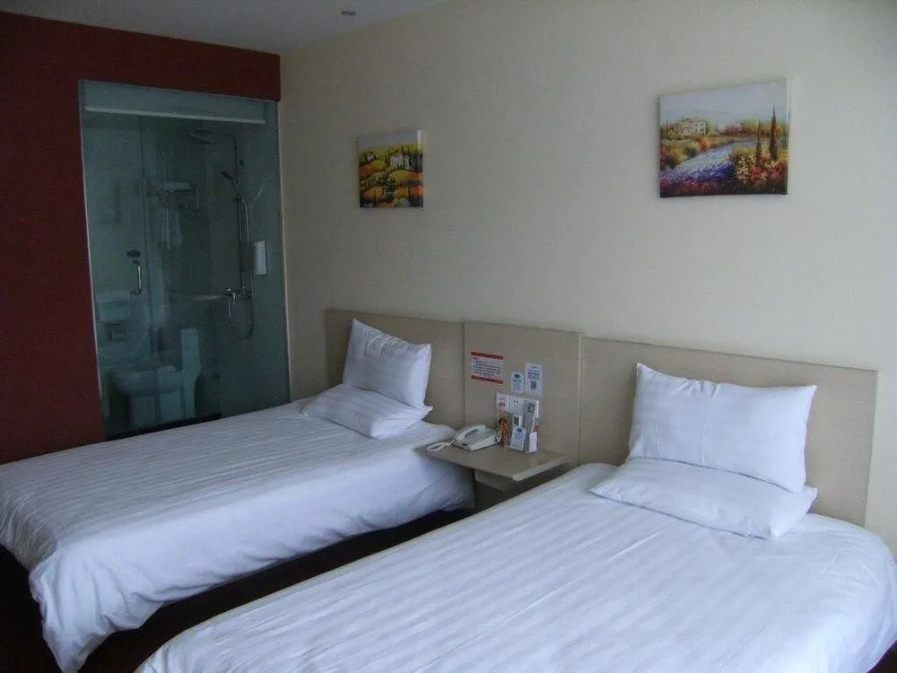 Hanting Hotel Nantong Sports and Exhibition Center
