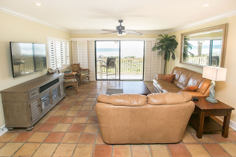 SEA Haven 212 [3/2.5] Free Activities! & Oceanfront Wifi Pool