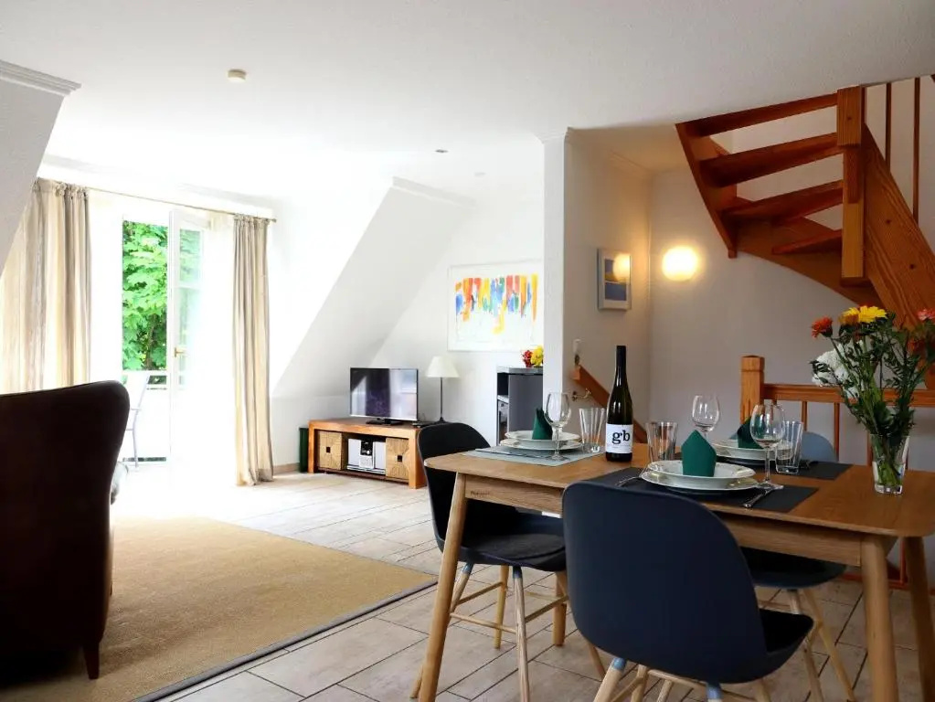 Neuerbautes Haus im Friesenstil. Moderne 2-Zimmer-Appartements mit Balkon für bis zu 4 Personen