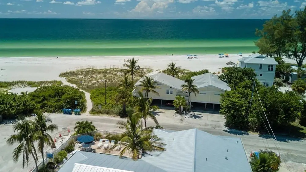 AM Beach Place Unit 5