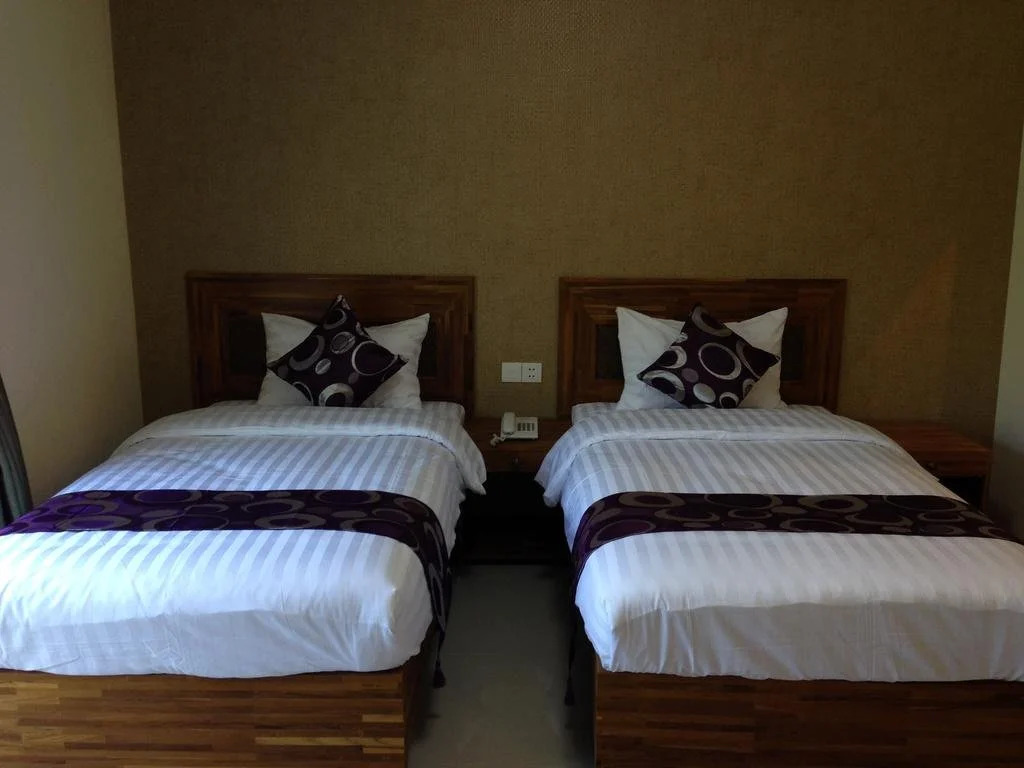 Hotel 9 Mile