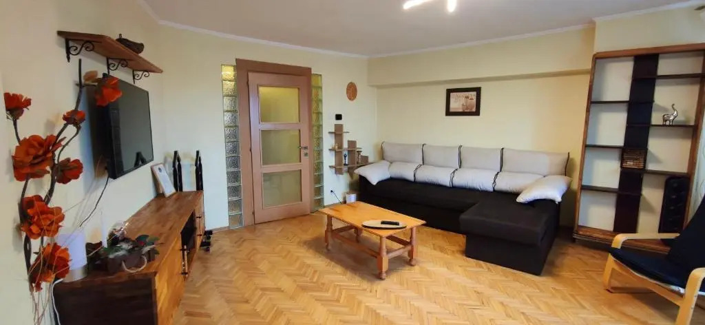 Apartment Palace of Parliament