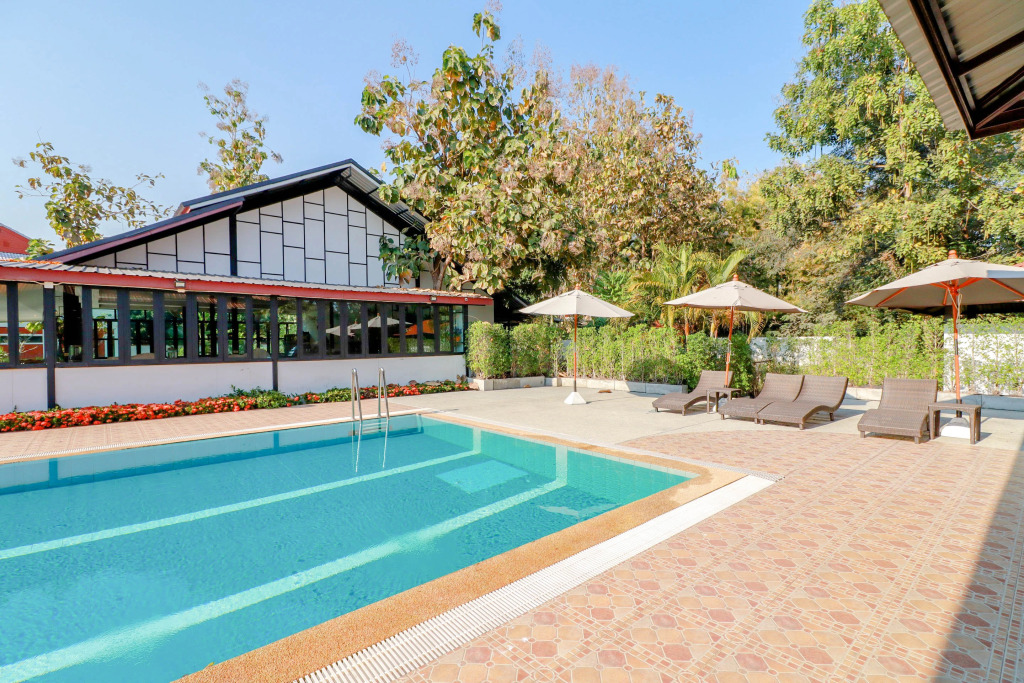 Tong House Resort