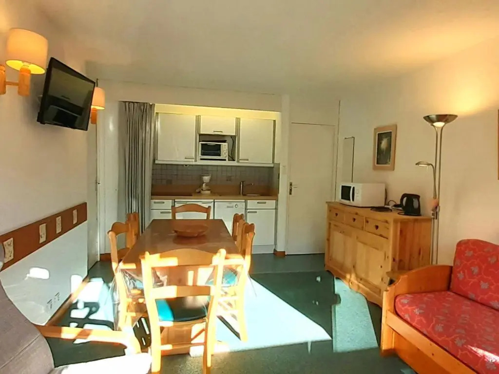 Appartement La Plagne, 3 pièces, 6 personnes - FR-1-351-2
