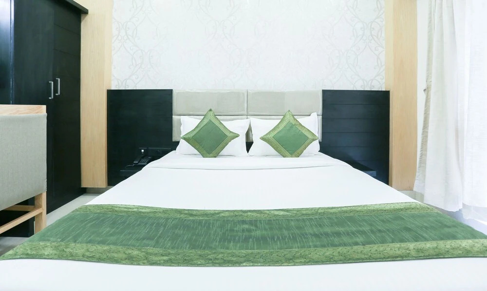 Treebo Emirates Residency