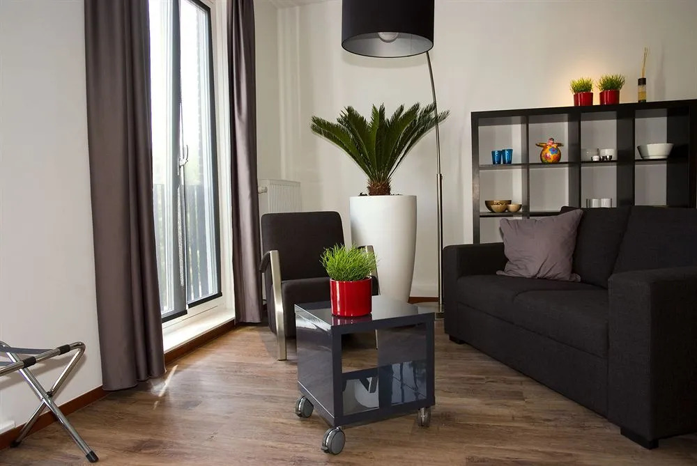 City Hotel