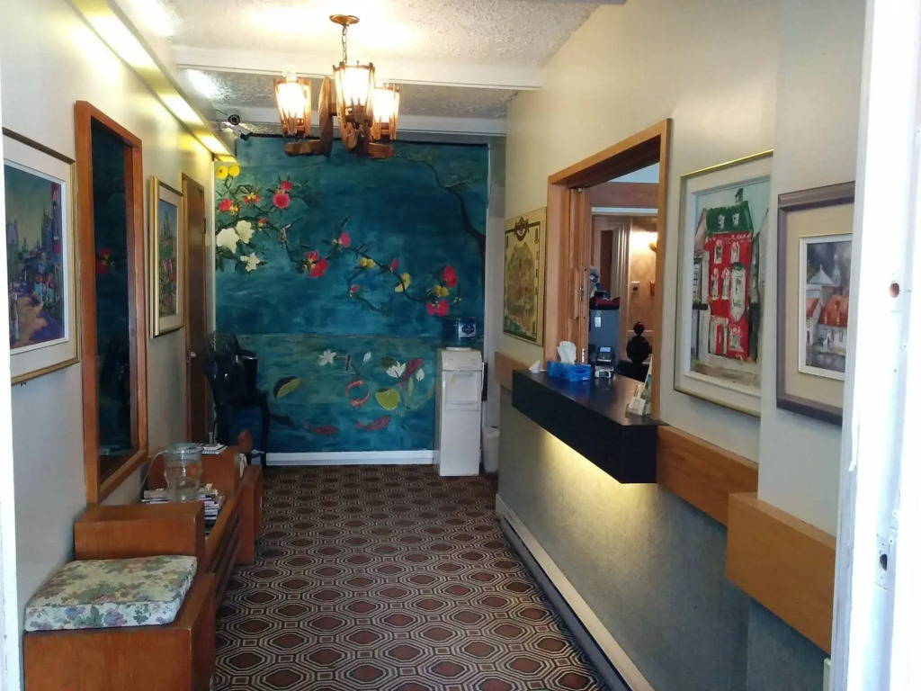 Au Petit Hôtel