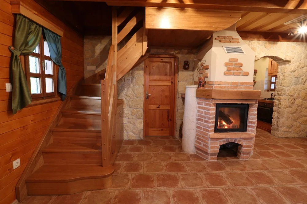 Vineyard cottage Med vinogradi
