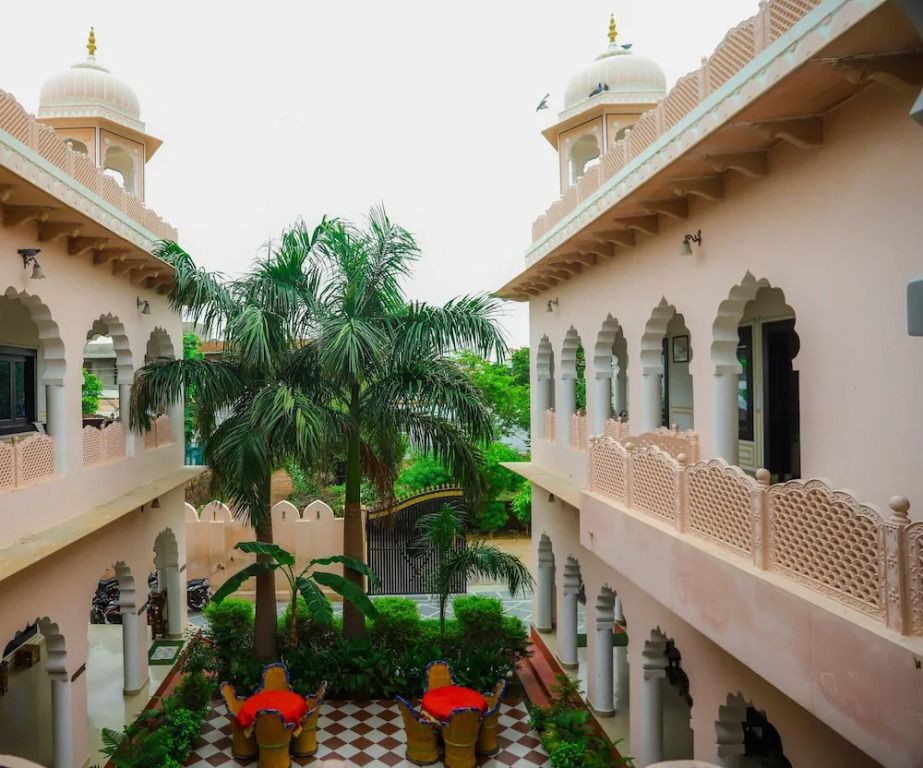 Hotel Kiran Vilas Palace
