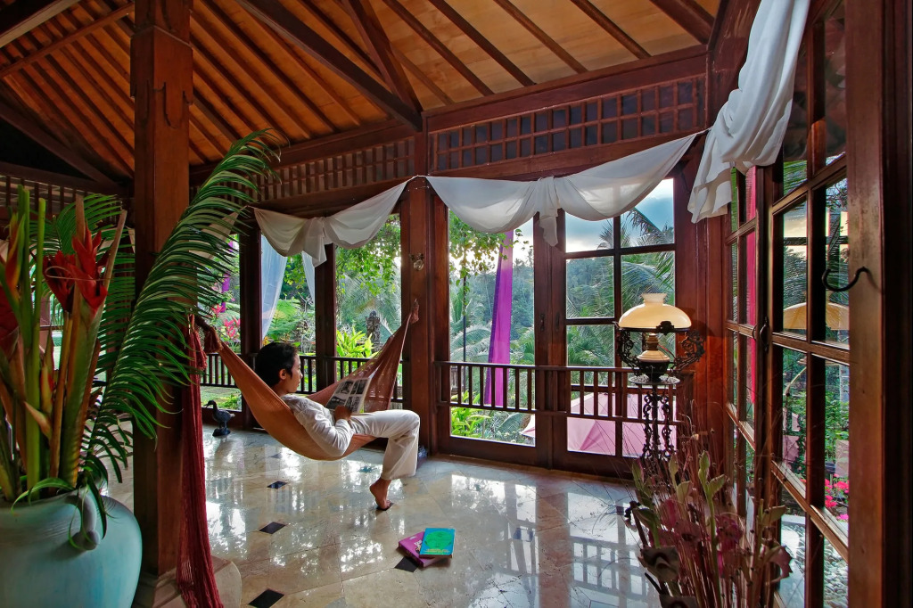 The Mahogany Villa
