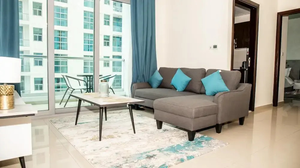 Spacious Apartment in Marina Dubai