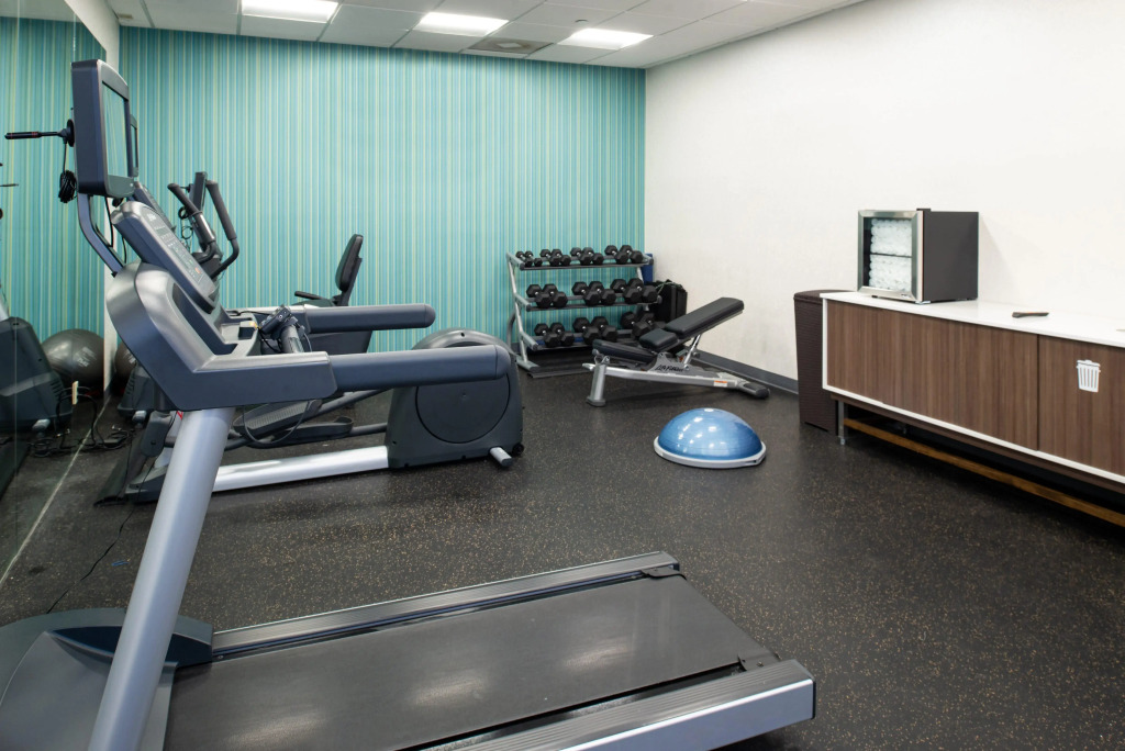 Holiday Inn Express & Suites Los Angeles Downtown West by IHG