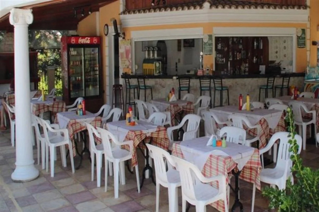 Asprokavos beach apartment and studio