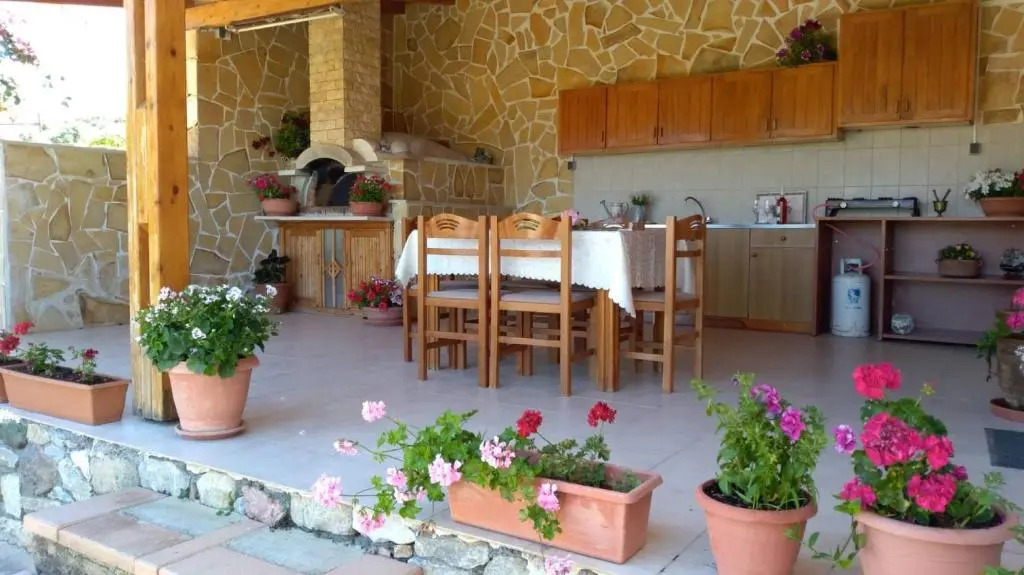Anna's Family House