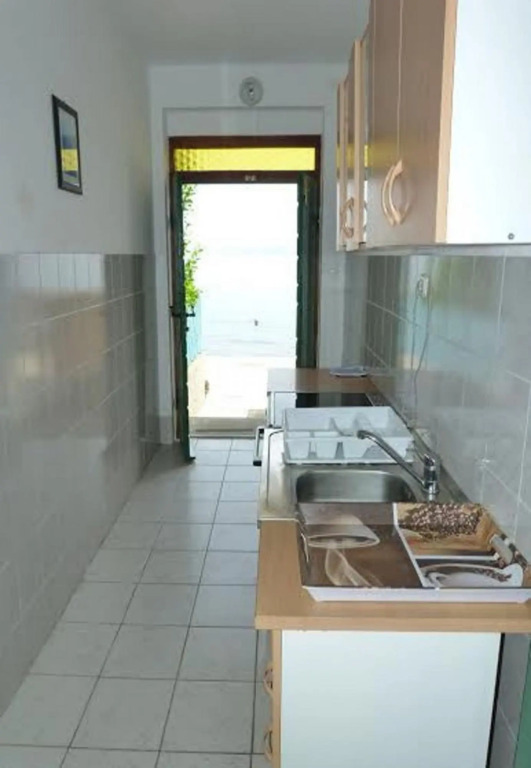 Villa Jadran - 10 m from beach - H(6+2)