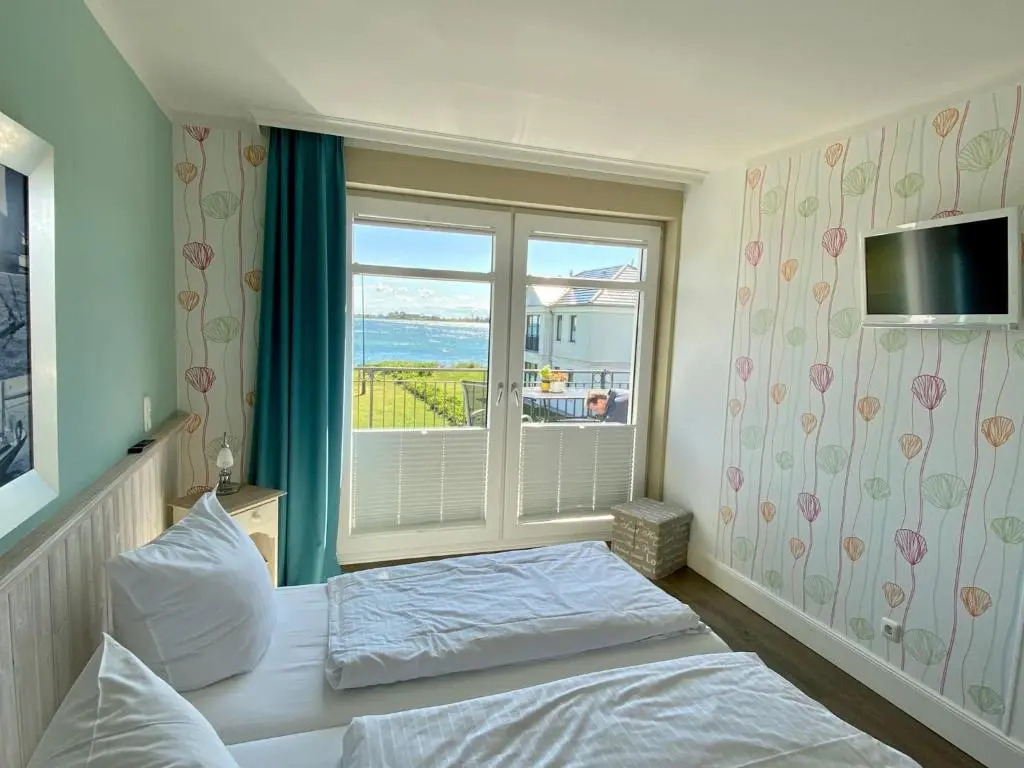 Fehmarn-Ostseeferien Strandresidenz Vogelflug141 App 4Meerblick