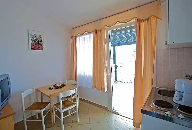 Arena Kazela Mobile Homes